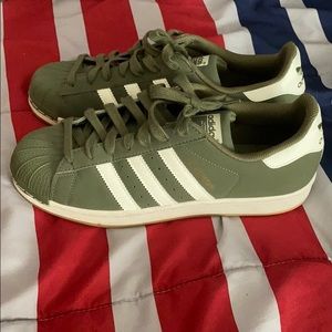 Adidas superstar